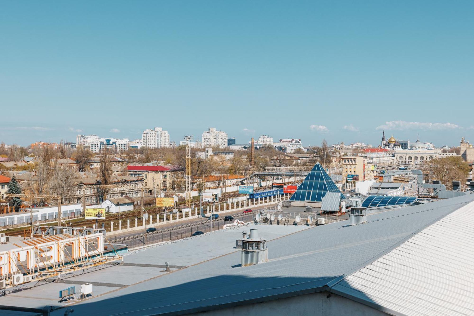 Апартаменты с двумя спальнями в центре города Одесса Экстерьер фото